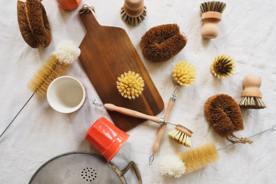 Brosses vaisselle pour remplacer les éponges jetables